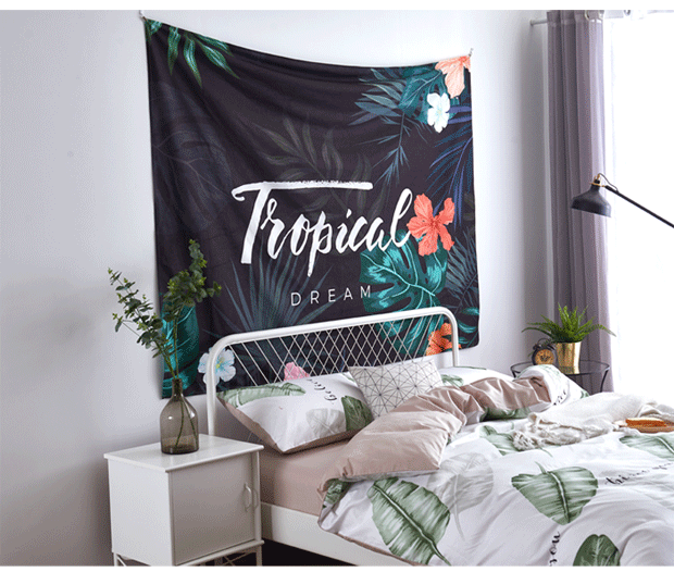 Vibrato nền đỏ in lưới vải vải treo cô gái ngủ cạnh giường ngủ tường tấm thảm bọc tường bao gồm hình ảnh neo - Tapestry 	thảm treo tường doremon	