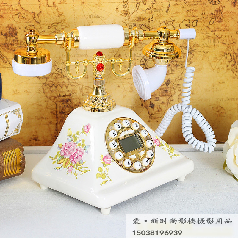 Wedding dress, children's photography, handicraft props, pastoral European-style Korean white ceramic telephone, retro fixed landline