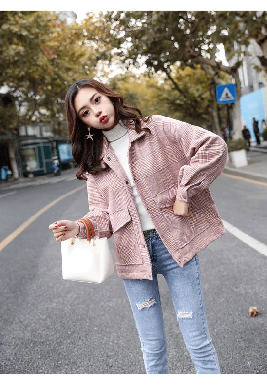 Áo len ngắn nữ 2018 mùa đông phiên bản mới của Hàn Quốc kẻ sọc retro kẻ sọc hoang dã tay áo dài nhỏ áo gió nữ