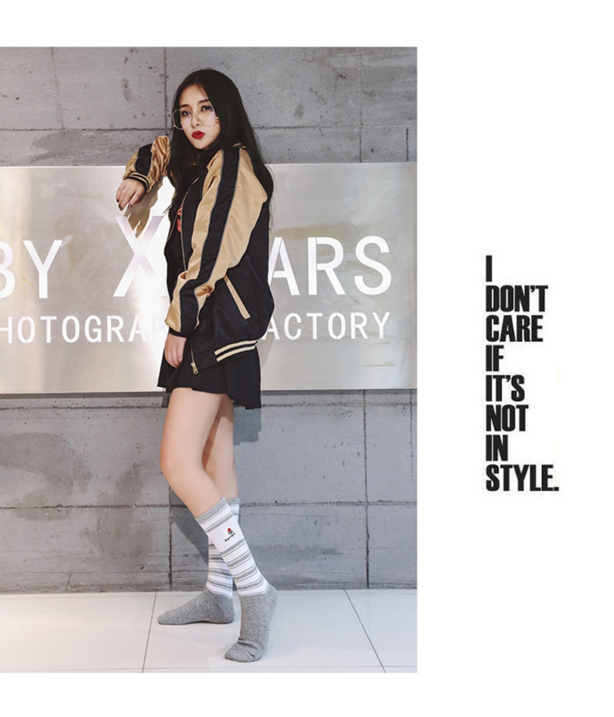 Vớ thủy triều Guochao vớ nam và nữ vớ cotton Hồng Kông sọc đôi mẫu cao vớ trung tính thể thao vớ phiên bản Hàn Quốc tất cao cổ nam