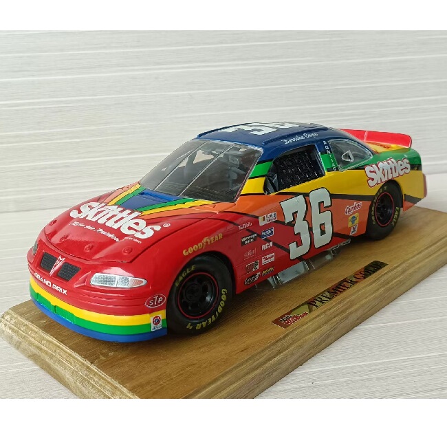 Rc 1/18 Pontiac Nascar Racing Car Rainbow Candy No. 36 Rc 1/18 Pontiac Nascar Racing Car Rainbow Candy No. 36