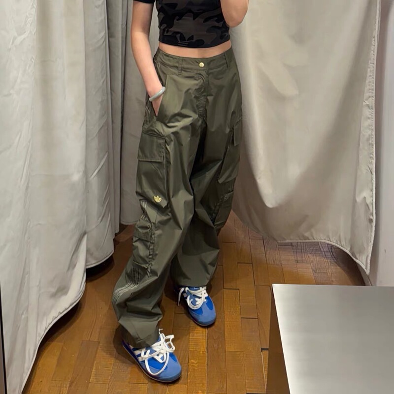 Authentic Adidas Trefoil Women's Woven Cargo Pants with Multiple Pockets, Sports Pants Ji5728