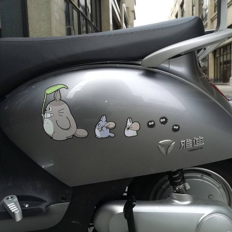 Car personality cute decoration anime cartoon Totoro car stickers battery electric car little turtle King car stickers scratch stickers