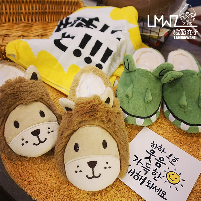 Home autumn and winter couples lion cute cartoon slippers plush home indoor cotton slippers girl heart home ins