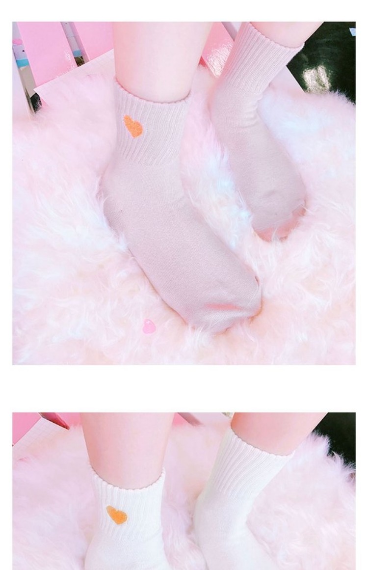 Phiên bản tiếng Hàn của cô gái sinh viên Harajuku vớ cotton hoang dã dễ thương trái tim rắn màu ống vớ vớ đại học vớ thể thao tươi vớ da