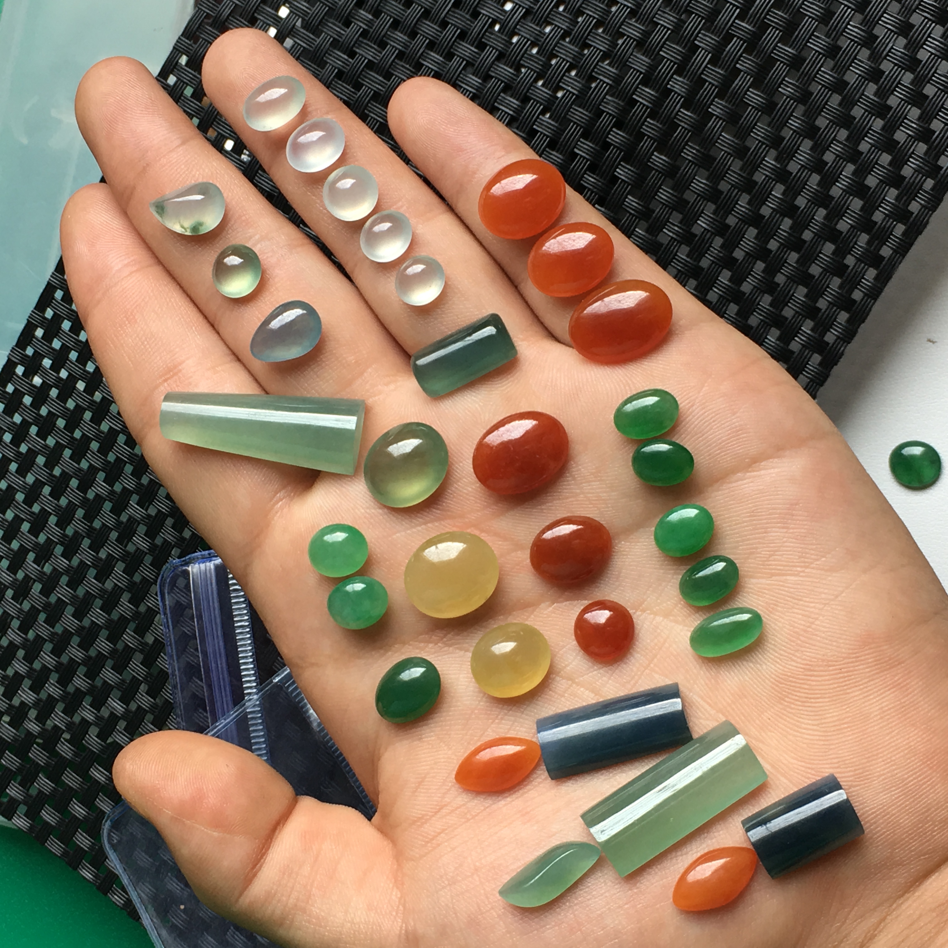 Myanmar Natural Emerald Jade Ice Seed Glass Myanmar Emerald A Cargo Ring Naked Stone Egg Noodle Ring