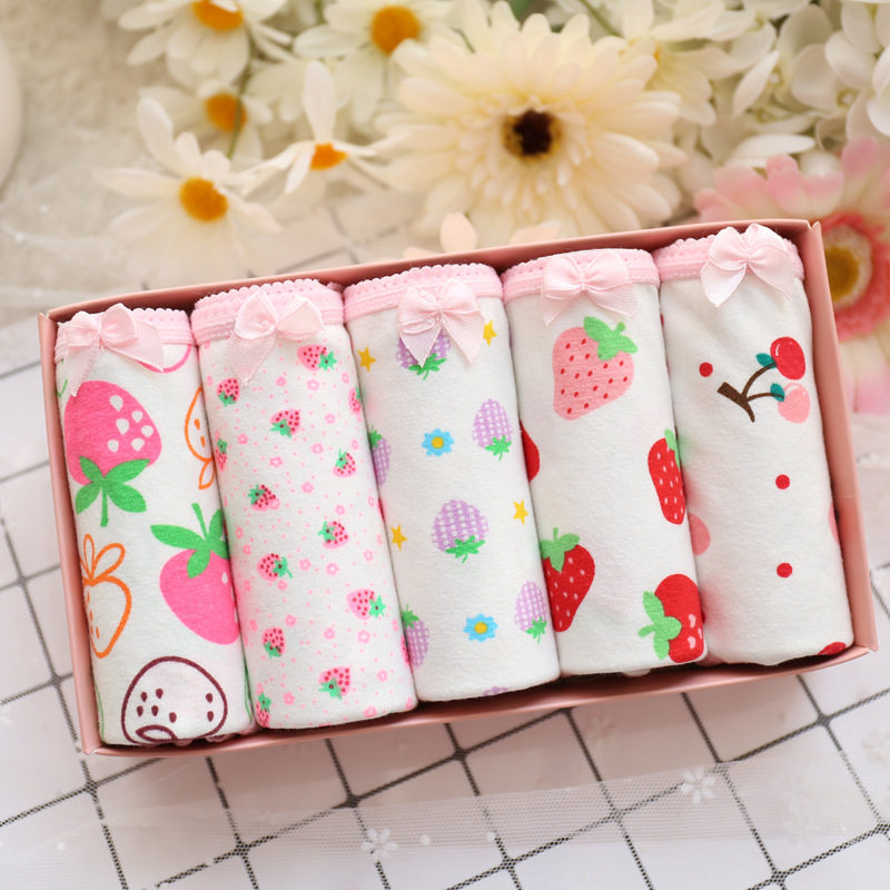 Panties Woman all-pure cotton cute little strawberry girl Girl Triangle Pants Full Cotton Stall Cartoon Lace Short Pants Head Shorts