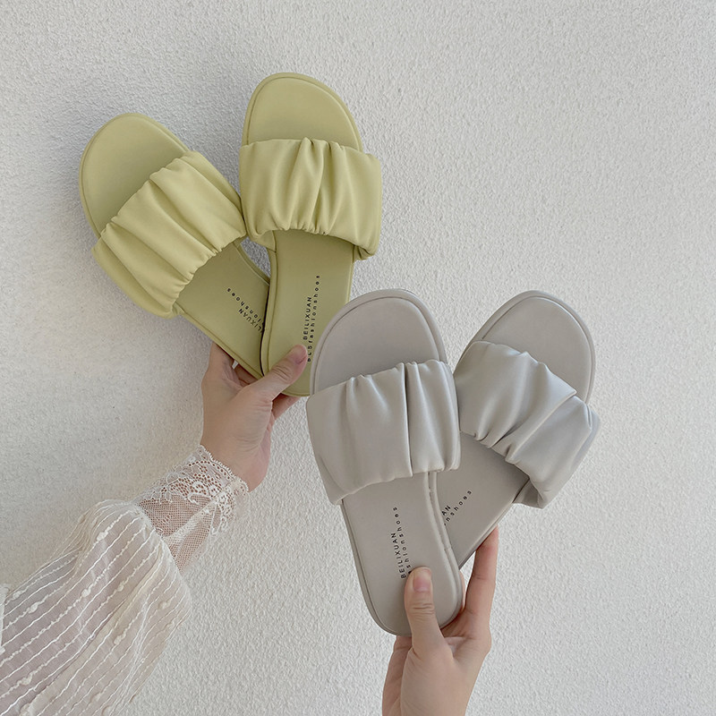 summers time ~ this slippers are also so comfortable ~ Summer bread ruffles toe the line