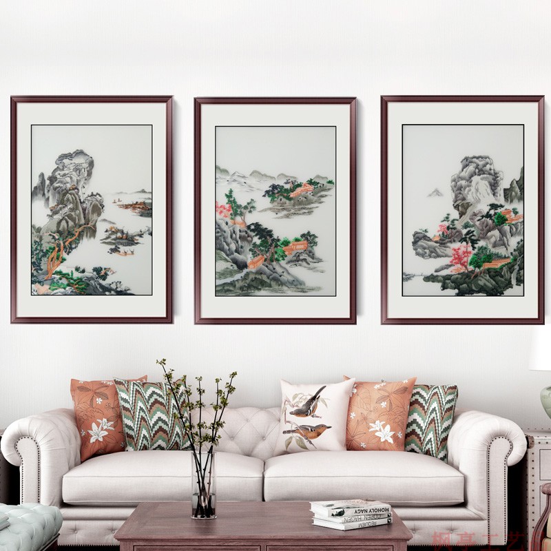 Embroidery hanging drawing drawing drawing silk handicraft embroidery finished product hanging painting new Chinese trilian mountain water embroidery