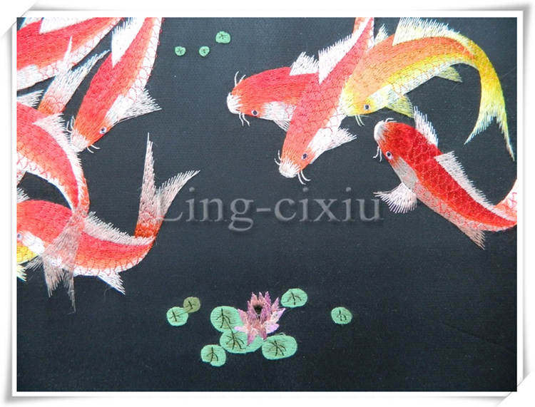 Вышивка Сучжоу 艺绣源苏绣礼品成品客厅画刺绣装饰画蜀绣湘绣九鱼图荷花富贵有余