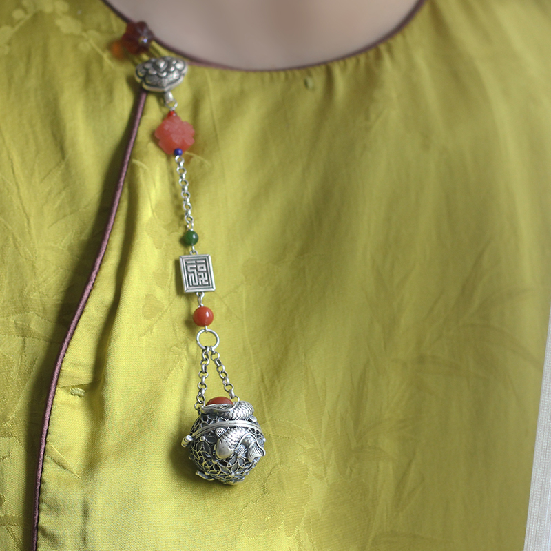 Dany original like a duck to water) sterling silver sachet carp silver hollow pendant antique cheongsam placket pendant