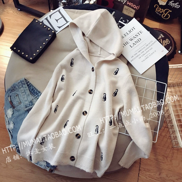 Mu Mai Women Áo dài tay thêu thêu cardigan Áo khoác nữ 2018 Thu mới Trùm đầu áo len tay phồng