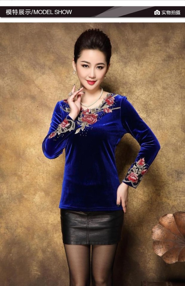Quần áo thu đông 2018 mới cộng với áo nhung vàng dày nhung trung niên size lớn thời trang nữ đầm mẹ chạm đáy áo phông nữ đẹp