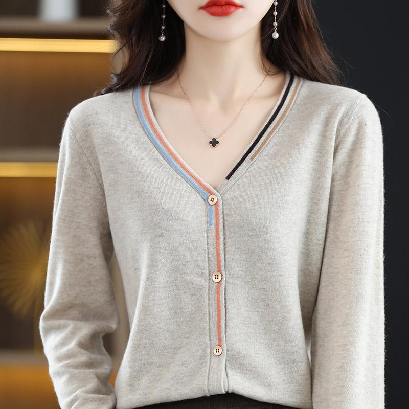 2024 Autumn/Winter New Pure Wool Knitted Top V-Neck Long Sleeve Women's Loose Fashion Wool Coat Casual Style