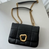 Сумка через плечо, цепь, небольшая дизайнерская акриловая сумка подмышку, в стиле Шанель, коллекция 2023, из натуральной кожи, на цепочке, тренд сезона