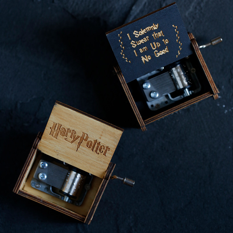 Harry Potter Peripheral Theme Song Hand Crank Music Box Wooden Deathly Hallows Birthday Gift Hedwig Variations