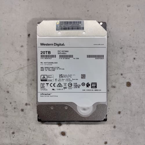 Продается Western Digital WD Ultrastar DC HC560 емкостью 20 ТБ, пригодный для корпоративного использования.