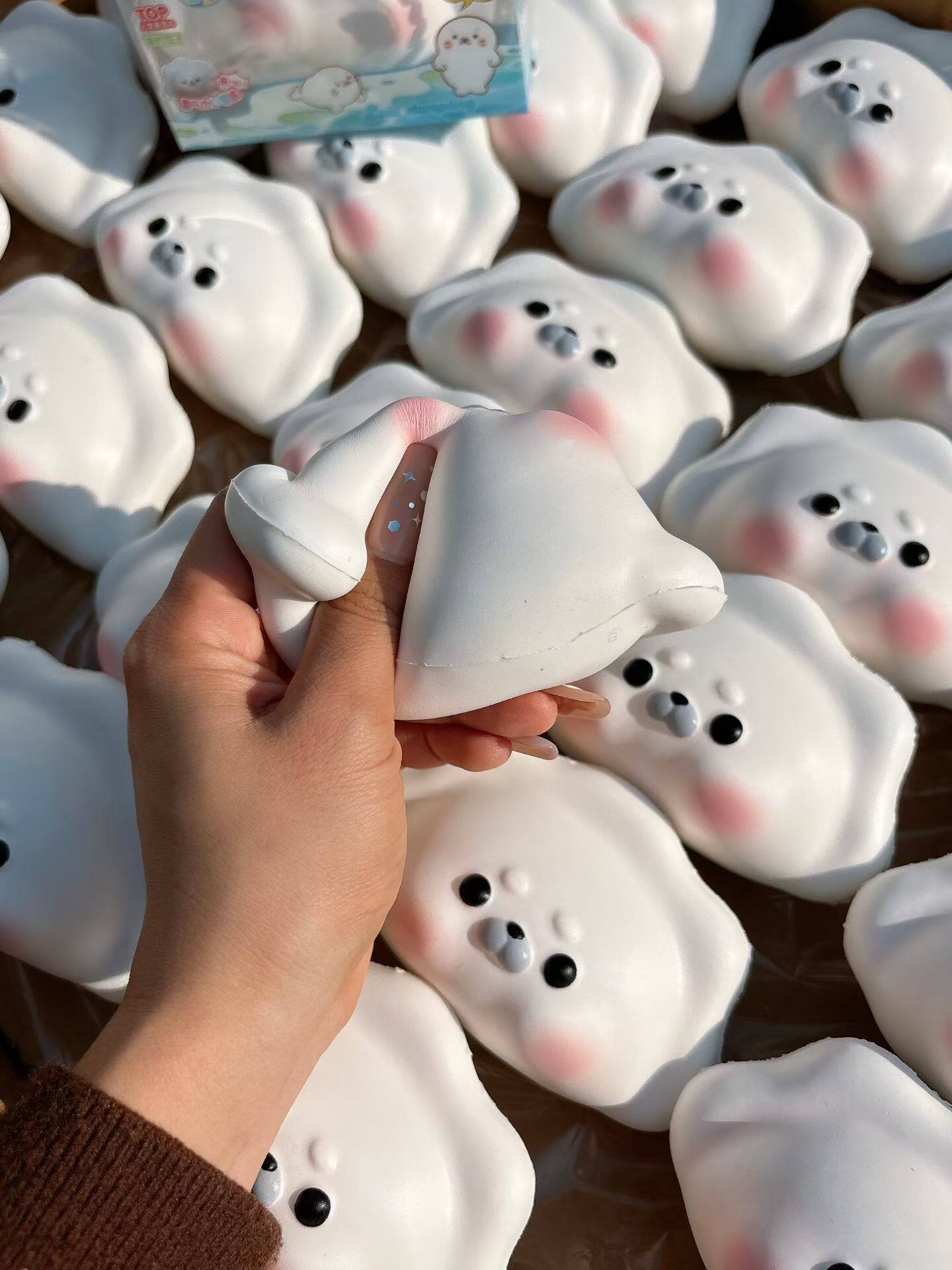 Развивающая игра для детей hachimi新品超湿软慢回弹海豹饺子仿真解压玩具可爱可盘空有捏头