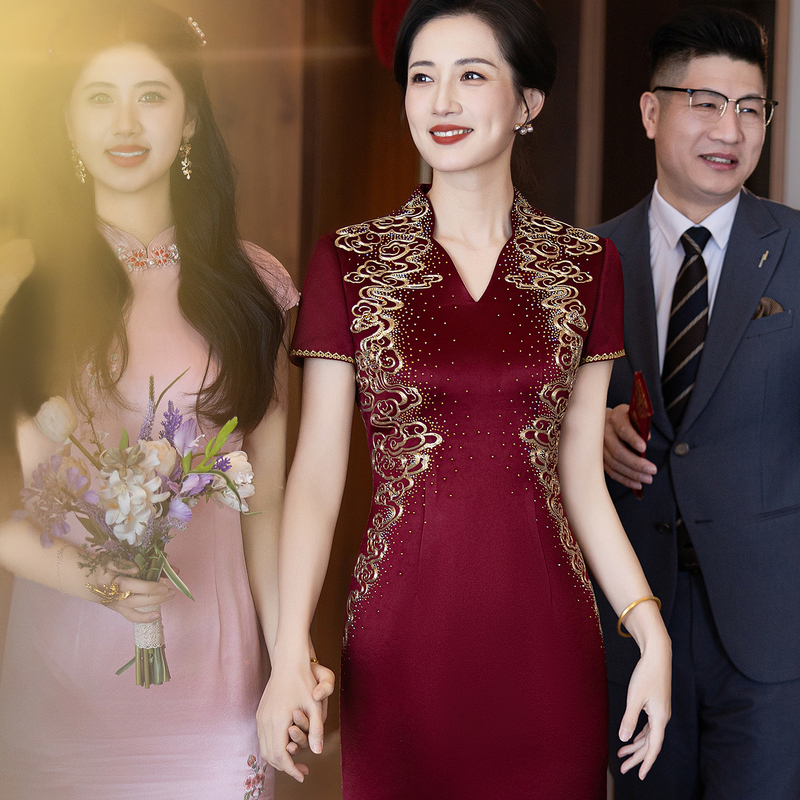 Elegant Short-Sleeved Dress Qipao for Mother of the Bride, High-End Light Luxury, Suitable for Weddings and Banquets during National Day Elegant Short-Sleeved Dress Qipao for Mother of the Bride, High-End Light Luxury, Suitable for Weddings and Banquets during National Day