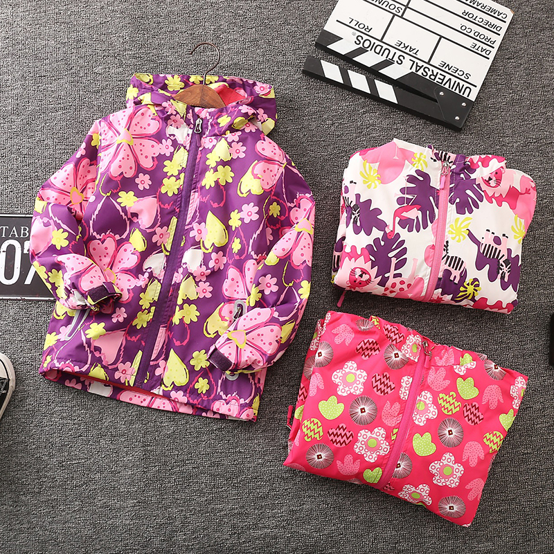 Spring and autumn girls ' stormtrooper jacket Children's Western style hooded velvet jacket Large children's casual sports jacket tide