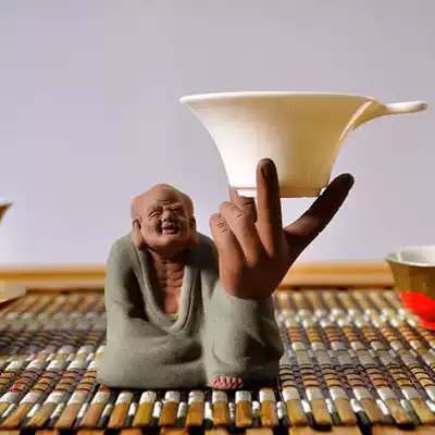 Fengtao Huang handmade purple sand tea pet boutique decoration Tea filter hand holder Happy Arhat