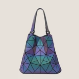 Демисезонная универсальная вместительная и большая сумка на одно плечо