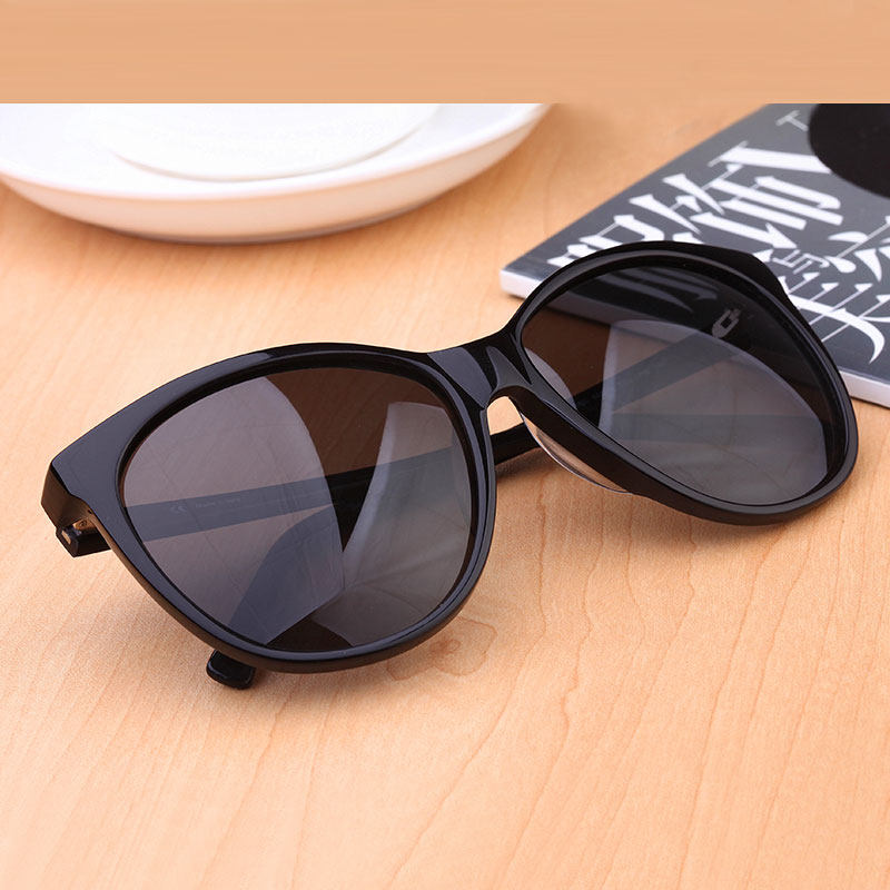 2020 new South Korean big frame black sunglasses female retro Lincer one thousand Somin star Iminstar Tongan Polarized Sunglasses