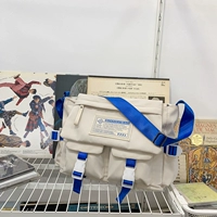 Белая подвеска