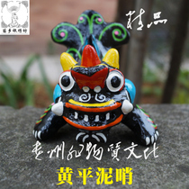 Chen Yingkui inheritor of the intangible cultural heritage of Guizhou specialties Miao Township Silver Embroidery Square Huangping Nishao Mountain Forest Beast