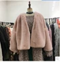 Áo khoác lông nữ 2017 sang trọng, áo thun cổ chữ V nữ tính khí hoang dã giả lông thú ngắn bằng vải cotton dày áo lông cừu nữ