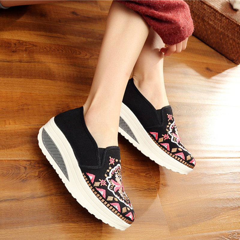 Hand Heel Rocking 2026 Spring and Autumn New Style Old Beijing Cloth Shoes Embroidered ...