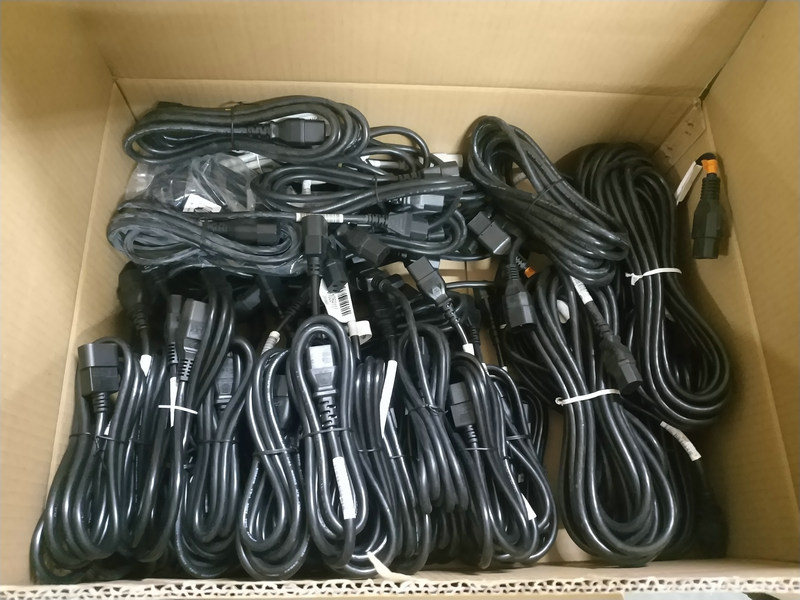 Extension cord PDU power cord C13 to C14 Server power cord 1 8m 5m power extension cord 3*1 0MM