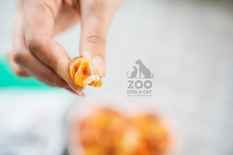 Zoo│Có thịt và máu kết nối Một xương nhỏ giòn ~ gà bọc trong xương chó giòn ăn nhẹ 100g - Đồ ăn vặt cho chó cám royal canin