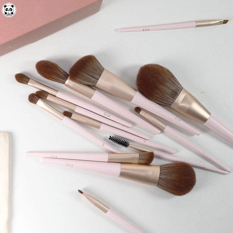 Beautiful Craftsman Bionic Wool 13 Makeup Brush Set Set Complete Eyewear Blush Fix Brush New Hand Makeup