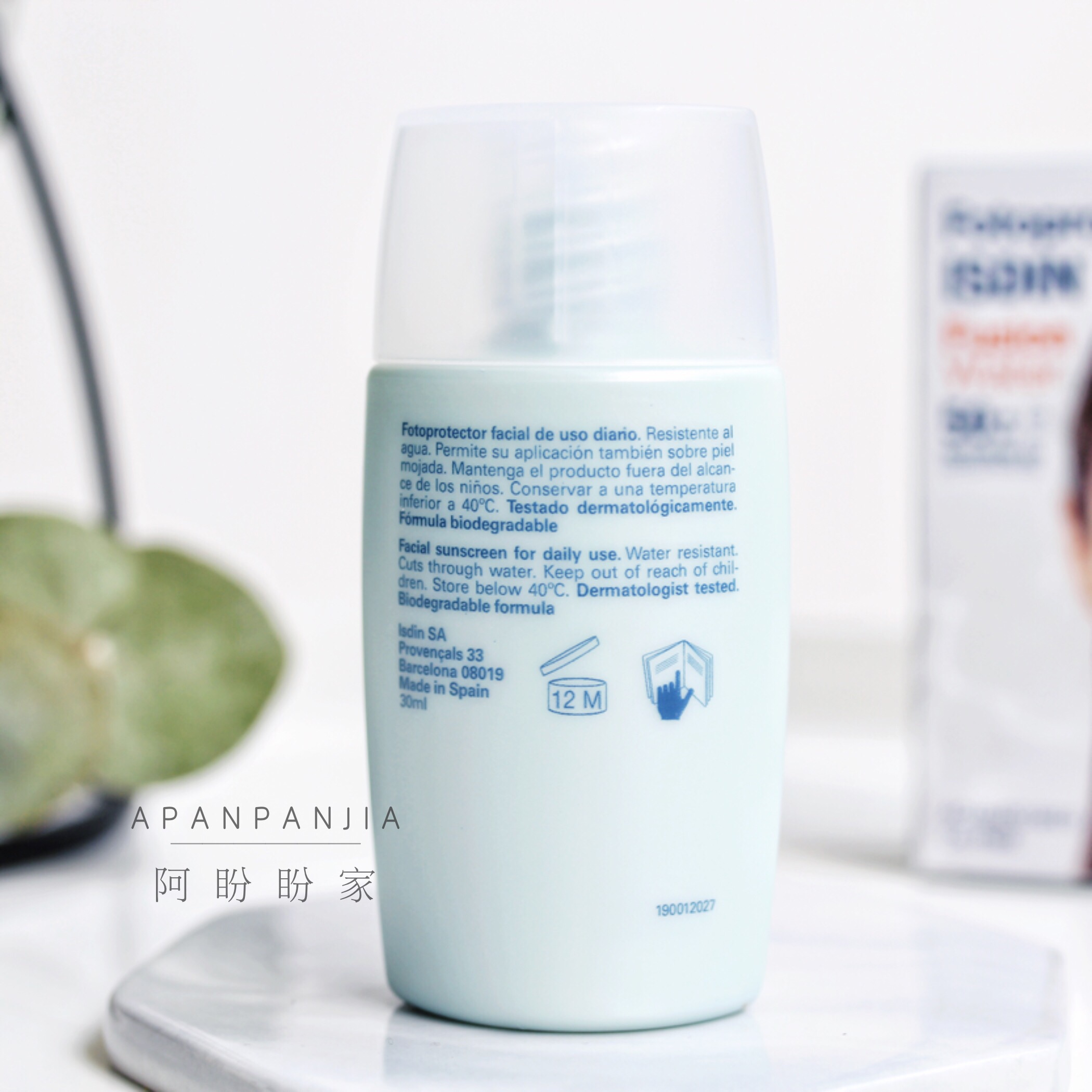 Trên đường đi Tây Ban Nha ISDIN Istine Kem chống nắng 30ml chống thấm nước và không cồn chống nắng senka