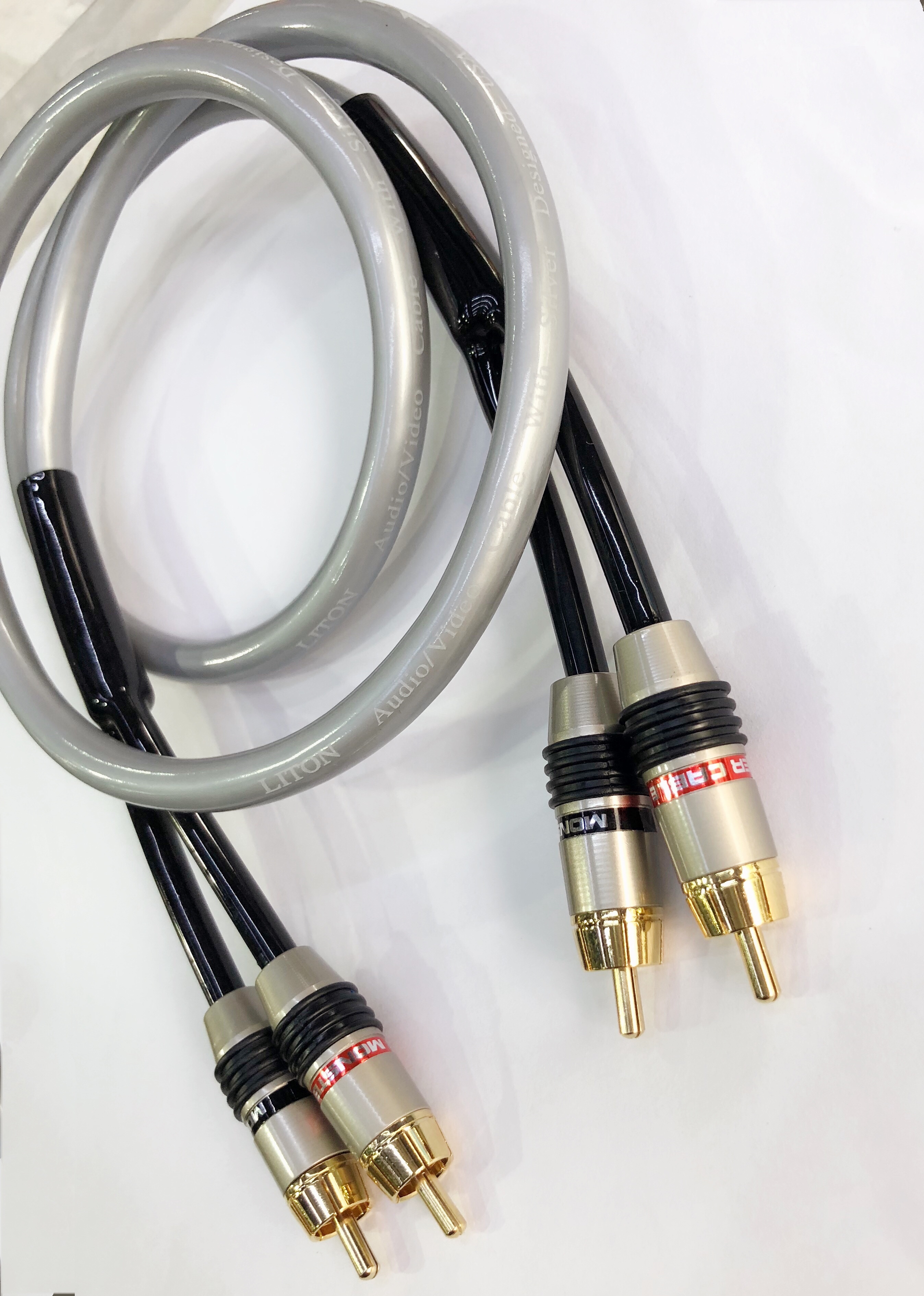  Fever Audio Line American Lidon Double Lotus Audio Signal Line Monster RCA plug