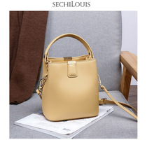 Fashion simple leather portable bucket bag Womens Small bag 2021 summer new large capacity shoulder shoulder bag women