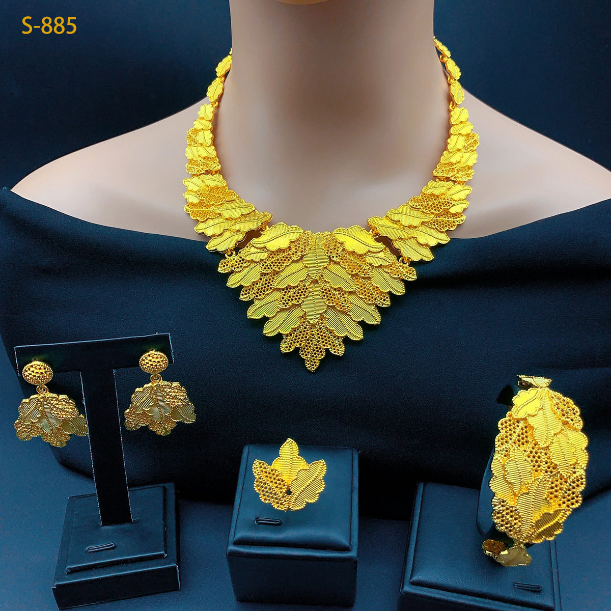 Cross-border European and American bridal jewelry four-piece set 3D three-dimensional carved flowers brass alloy necklace earrings ring bracelet