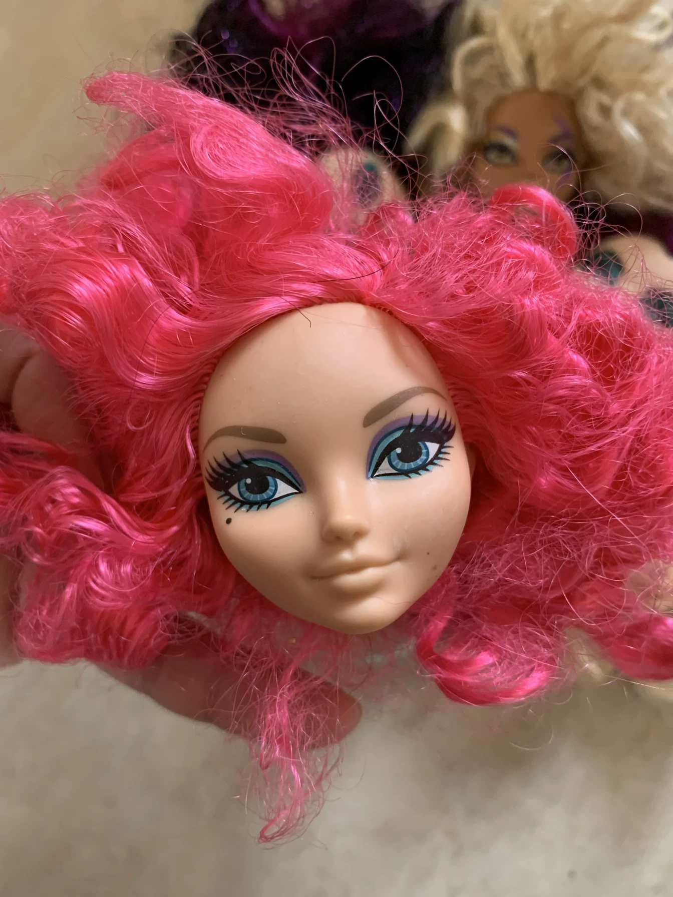 Набор туловищ для кукол (Monster High) в ассортименте — прозрачные и цветные запасные тела, разные образы