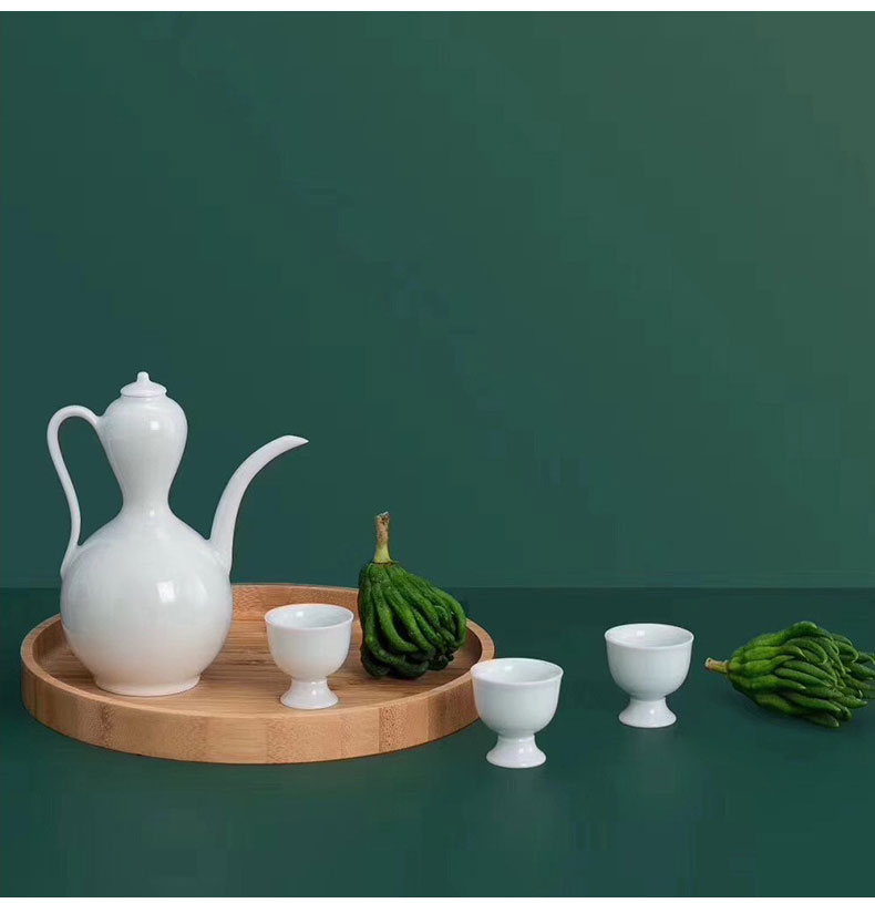 Jingdezhen ceramic wine suits for shadow celadon pot of Chinese liquor cup archaize year of the rat holiday gift gift boxes