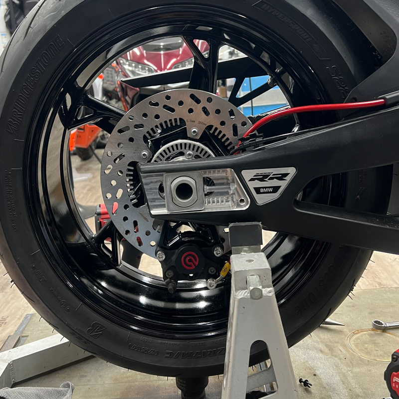 Dongjingtang Is Suitable for Bmw S1000R/Rr S1000Xr Upgraded Rear Calipers with Enlarged Brake Discs Adapter Code