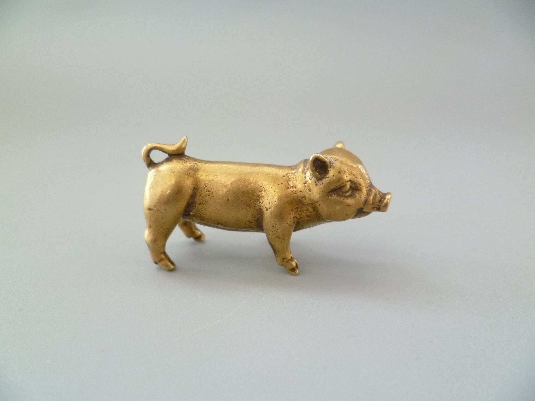 Copper pig to pig ornaments pure solid brass zodiac pig pendant Fu pig copper pet Copper Copper key chain hanging
