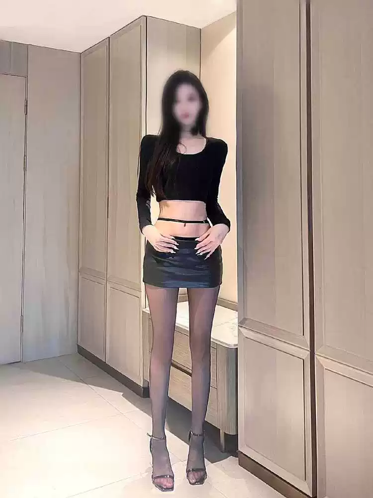 Черные sexy летние сандалии с ремешком