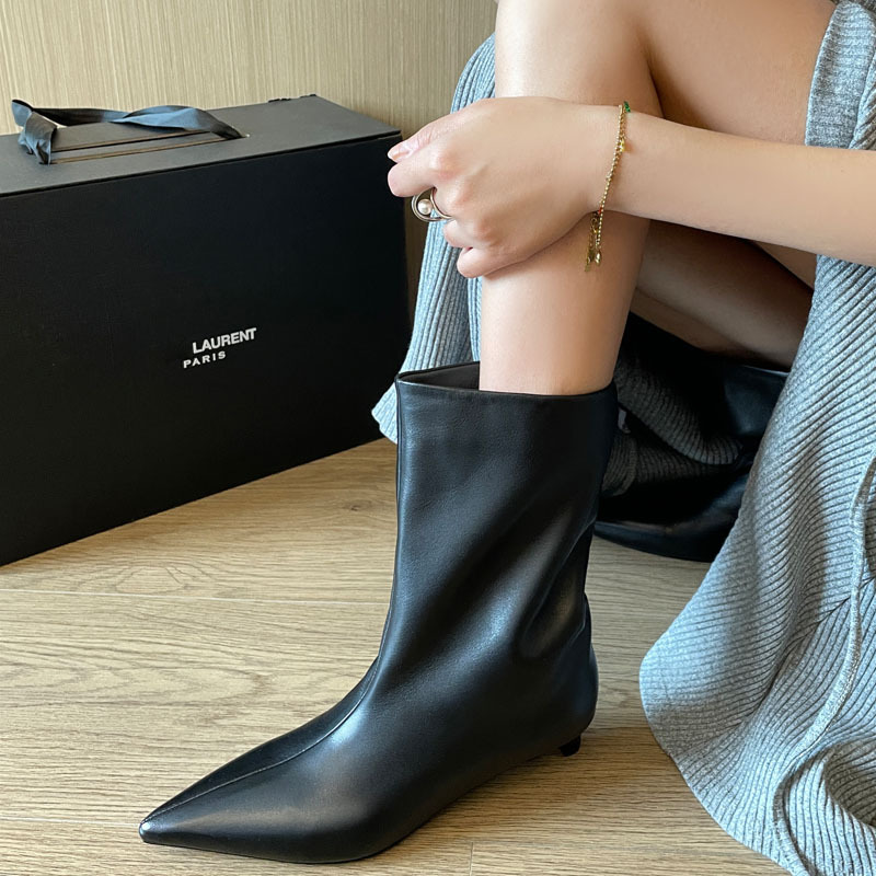 2026 Autumn/Winter New Pointed Toe Calfskin Cat Heel High Boots Niche Design Fashion Wide Calf Genuine Leather Mid-Calf Boots 2026 Autumn/Winter New Pointed Toe Calfskin Cat Heel High Boots Niche Design Fashion Wide Calf Genuine Leather Mid-Calf Boots