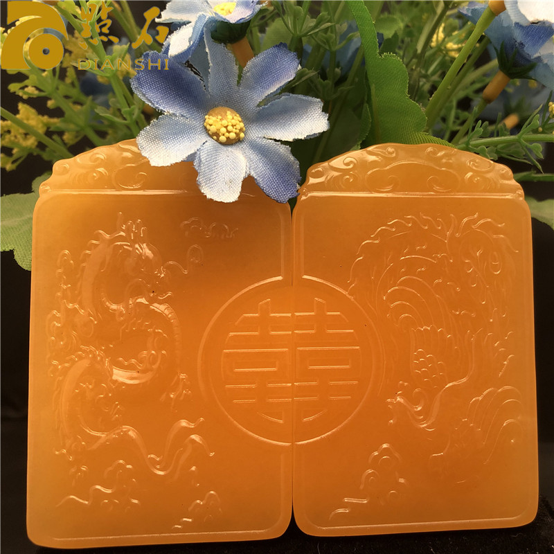 Jinshui frozen card hand play pieces Shoushan Stone seal Lao stone ornaments pendant Tian Huang Zhang material a hand of dragon and phoenix