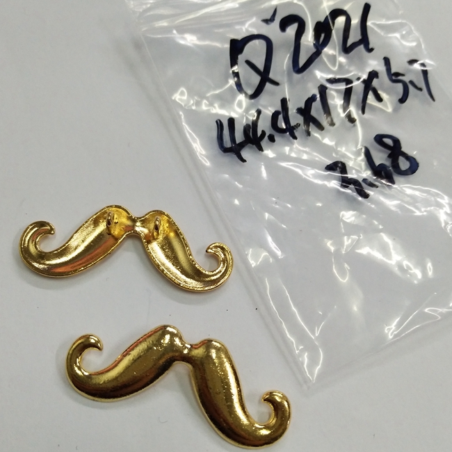 Q21金色手工diy材料uv滴膠合金飾品配件廠家直銷45mm鬍子掛件