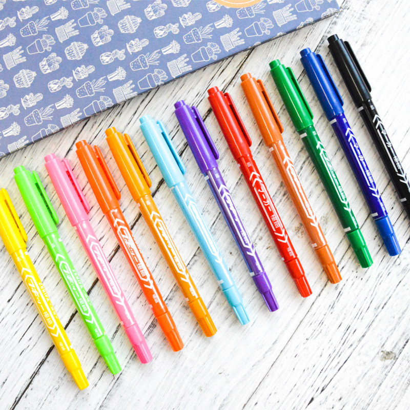 Small double-headed oil mark pen pen pen pen children fine art painting black mark pen does not lose large double