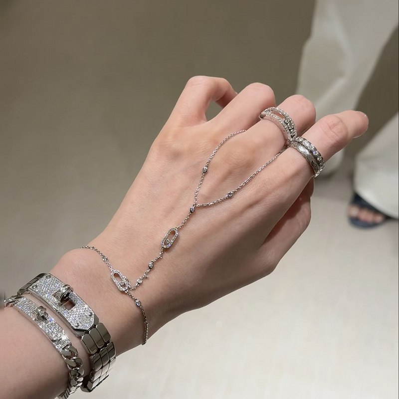 High-End Diamond-Encrusted Sliding Arm Chain for Women, Simple and Unique, 925 Silver Plated with Thick 18K Gold, Light Luxury Adjustable Bracelet Gift