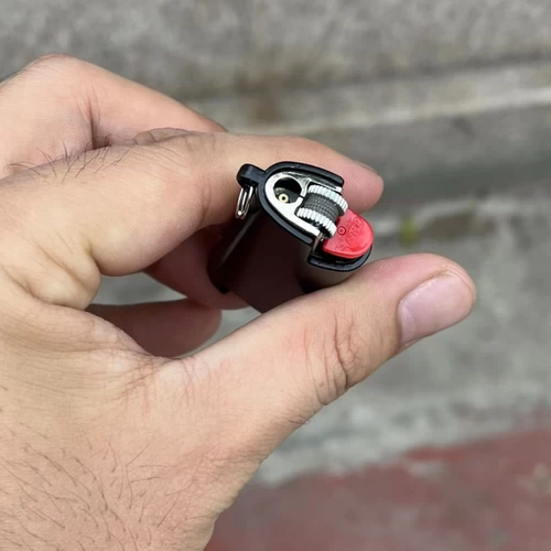 Велосипедная бик зажигалка J5 Металлическая оболочка импорт песчаный колесный огне