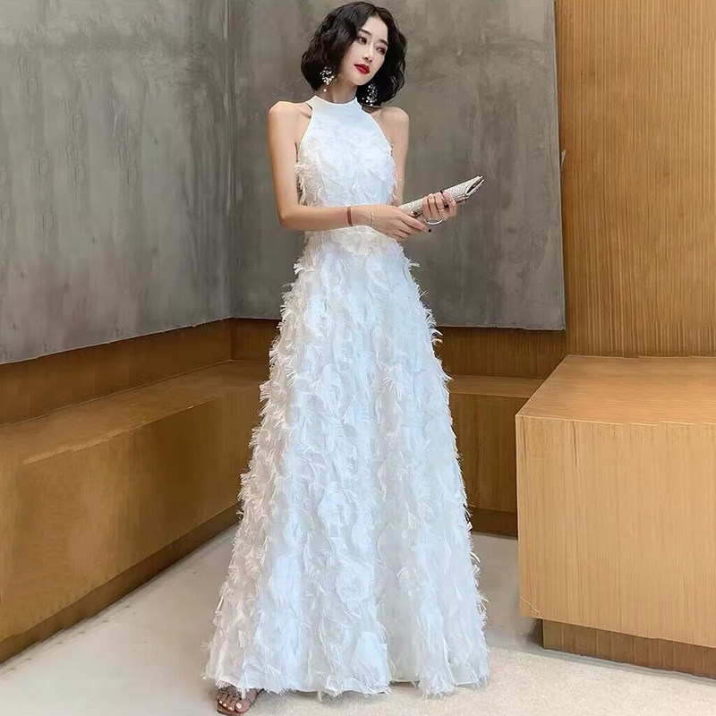 White little dress, 18-year-old adult birthday party dress, elegance  transforms into a princess, and